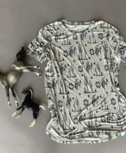 2 Fly Co Modern Marfa Top