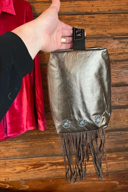 2FlyCo Pistol Packin Spur Tote 3 2FlyCo Pistol Packin Spur Tote