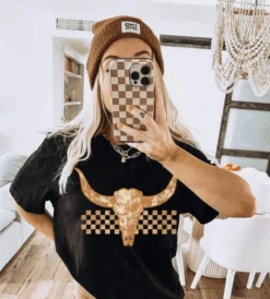Buckin Barn Wholesale Checkered Steer Head T-Shirt