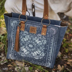 STS Ranchwear Leather Tote - Blue Bandana